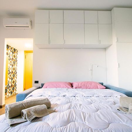 Zumbini44 - Navigli Cozy Flat Apartment Milan Bagian luar foto